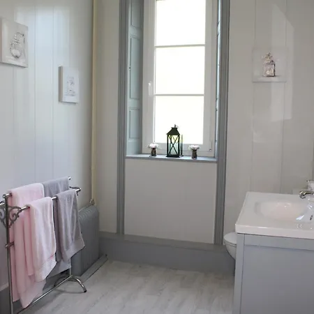 Chateau De La Chasse Beauvais Bed & Breakfast *