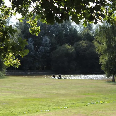 Chateau De La Chasse Beauvais Bed & Breakfast